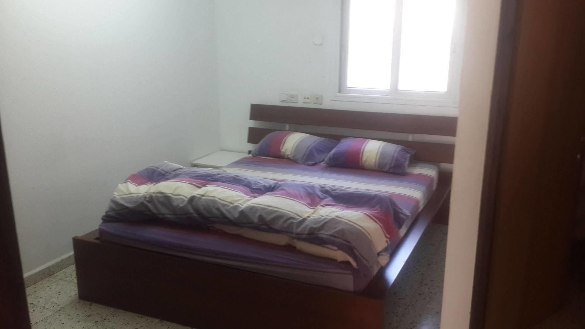 Al Yakhour Hostel Хайфа Екстер'єр фото