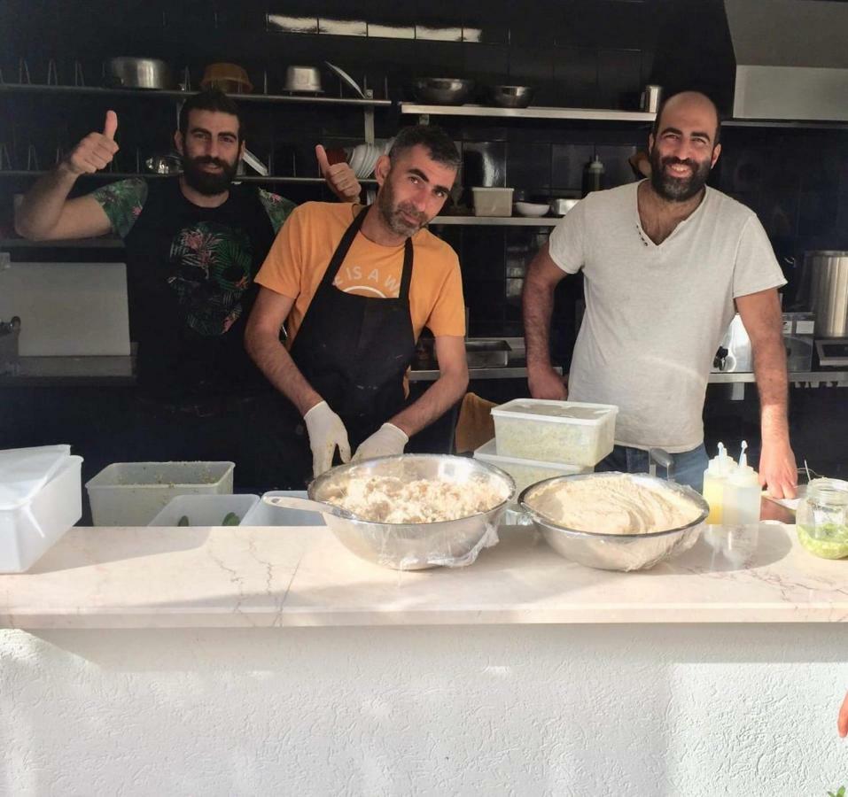 Al Yakhour Hostel Хайфа Екстер'єр фото